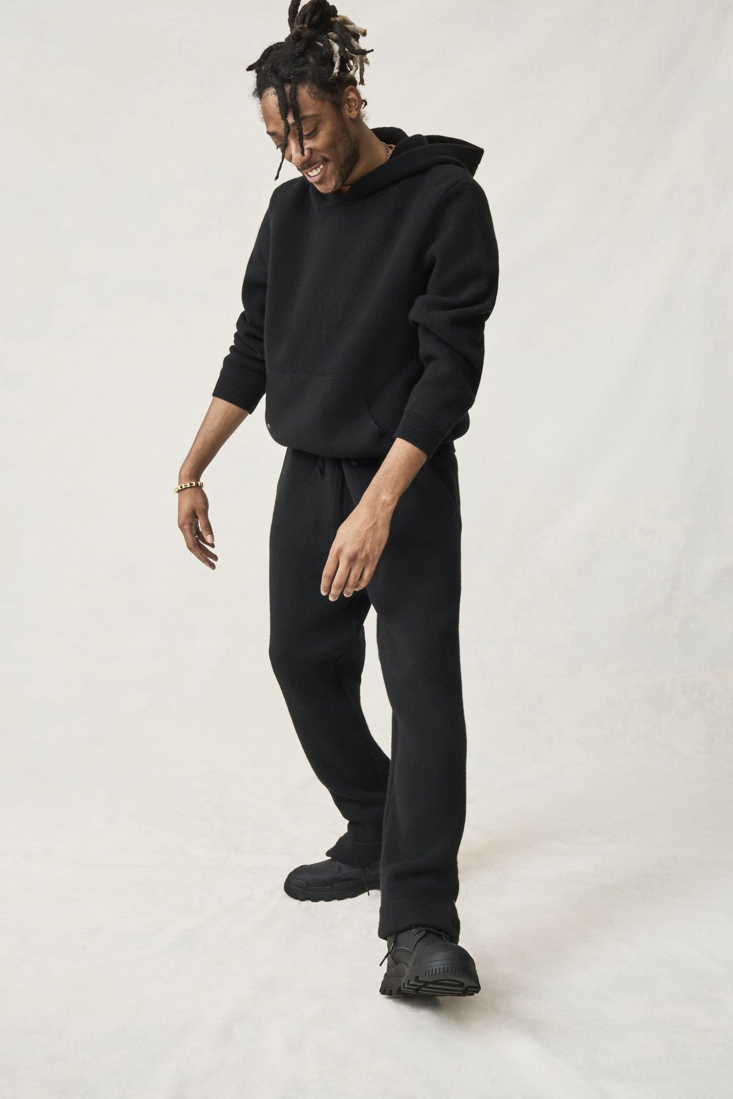 Black Solid Cashmere Pants